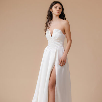 Rochie de mireasă din tafta – siluetă monumentală și rafinament absolut